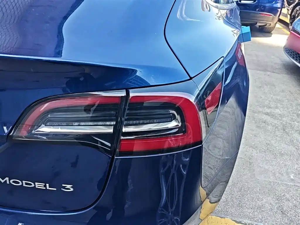 Tesla Model 3 2021 — фото 8