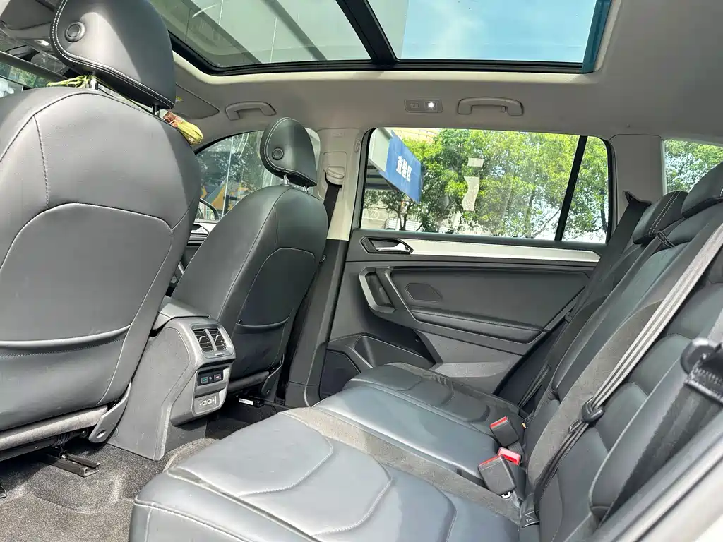 Volkswagen Tiguan L 2019 — фото 8