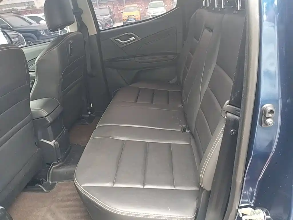 Isuzu D-MAX 2021 — фото 17