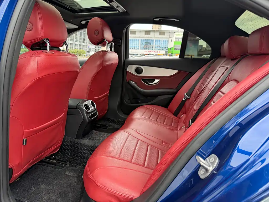 Mercedes-Benz C-Class 2019 — фото 18