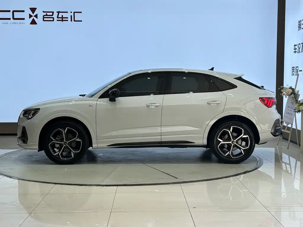 Audi Q3 Sportback 2024 — фото 4