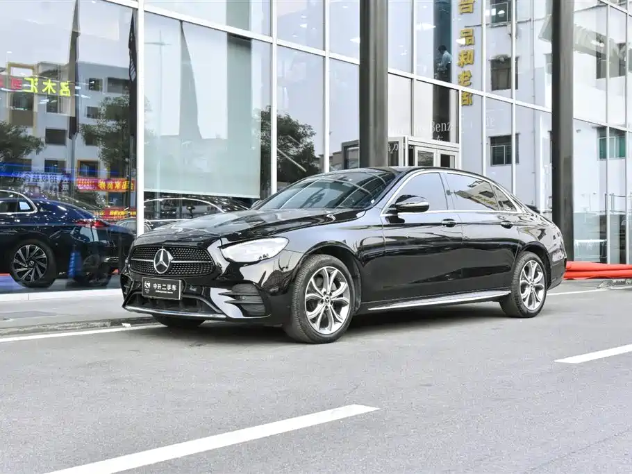 Mercedes-Benz E-Class 2022 — фото 3