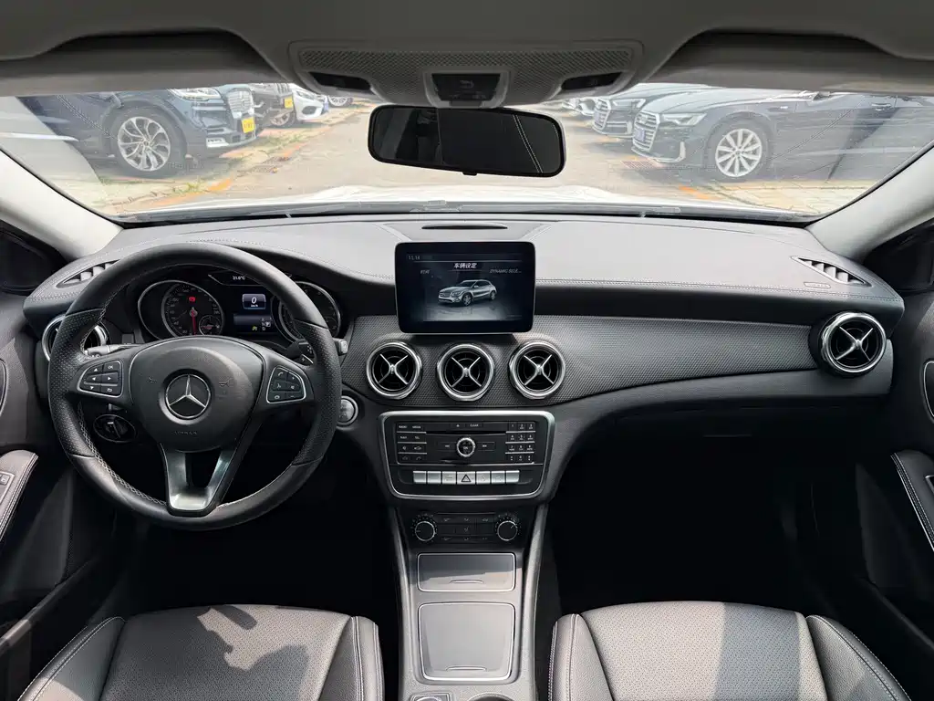 Mercedes-Benz GLA 2017