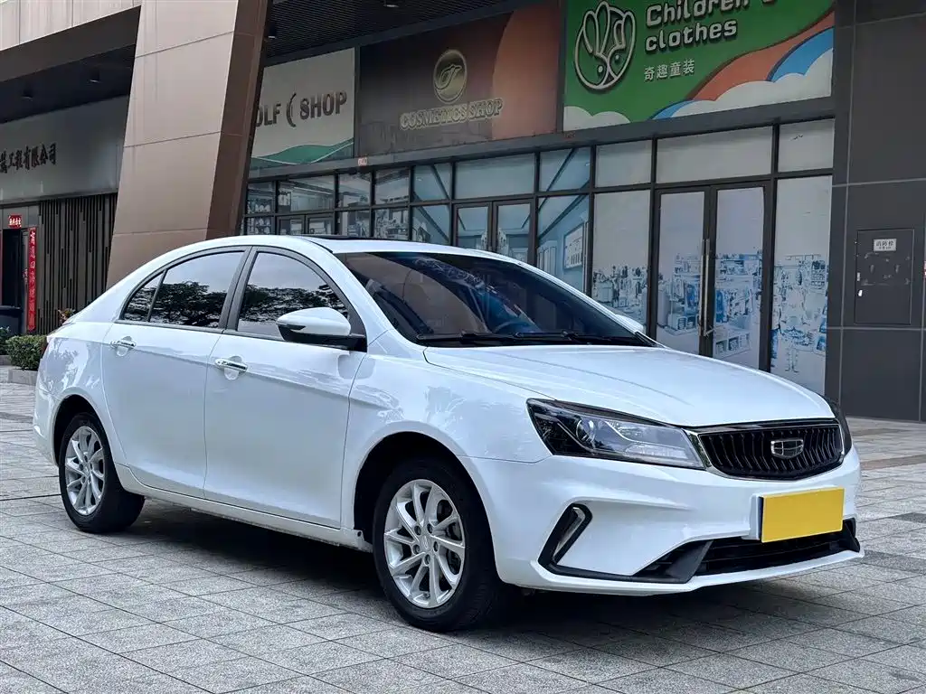 Geely Emgrand 2022 — фото 3