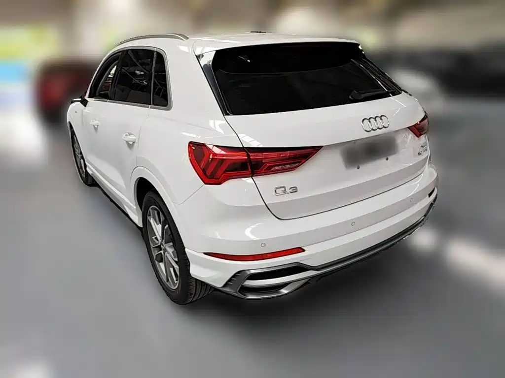 Audi Q3 2020 — фото 9