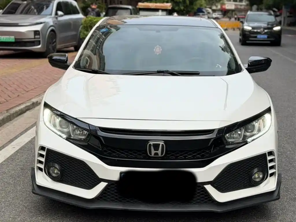Honda Civic 2019 — фото 6