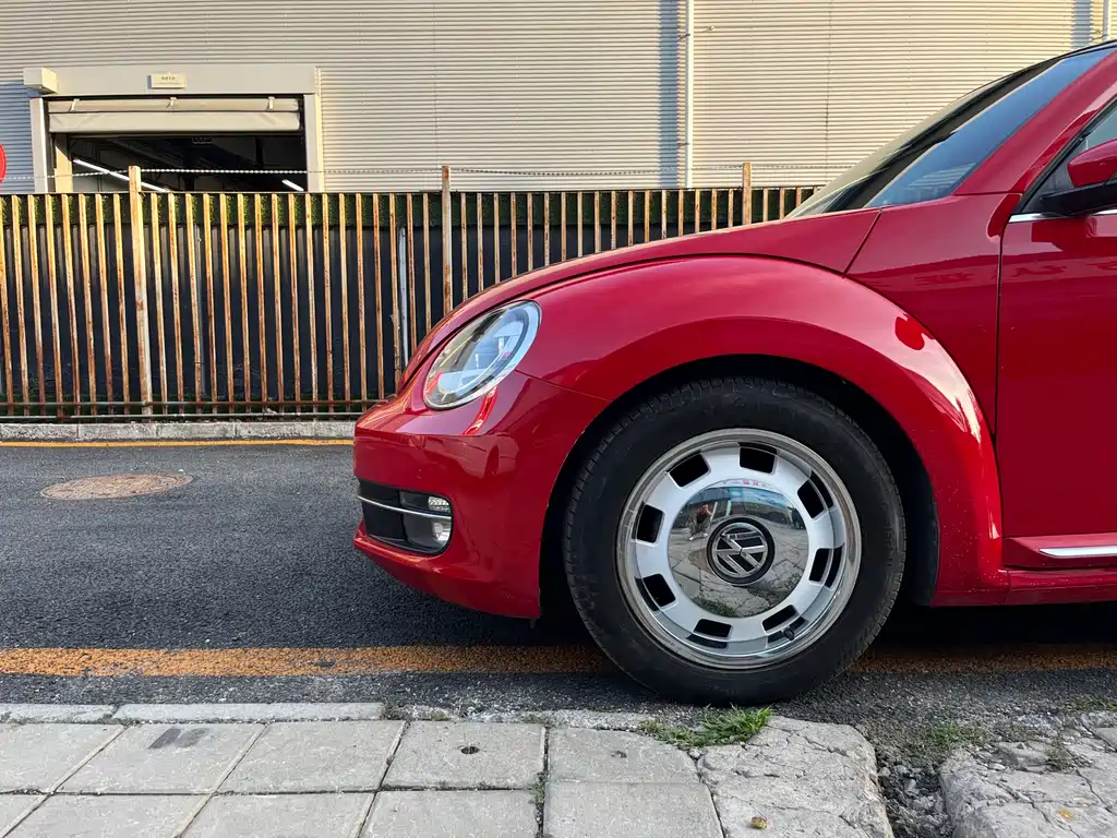Volkswagen Beetle 2014 — фото 19