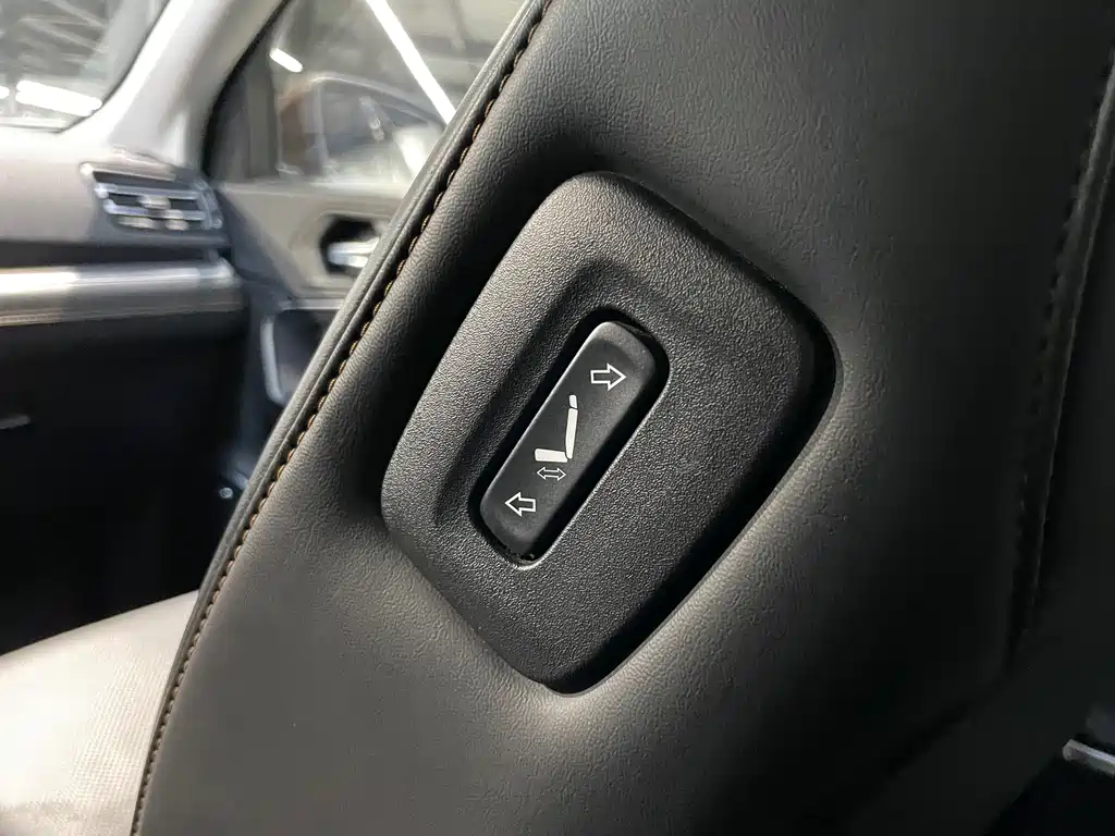 Jeep Grand Commander 2018 — фото 8