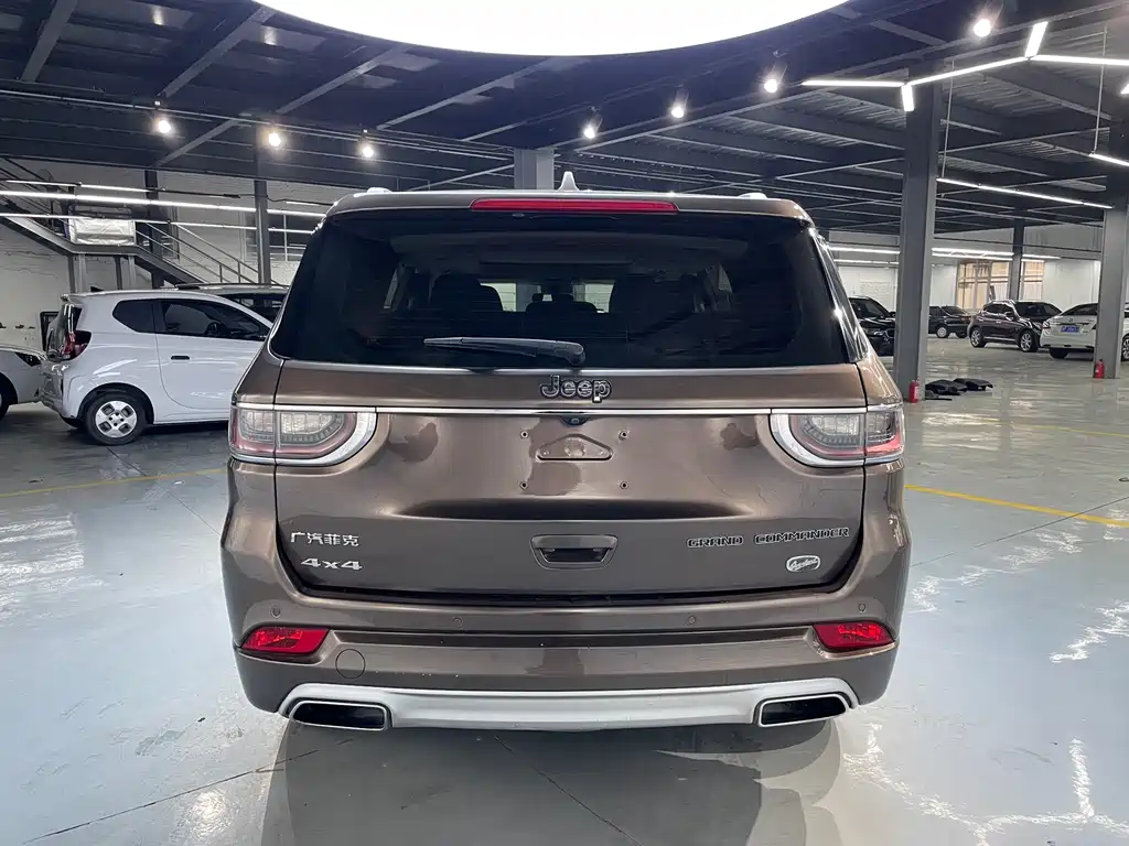 Jeep Grand Commander 2018 — фото 18