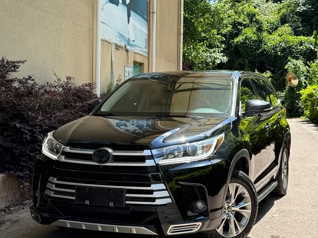 Toyota Highlander 2018 — фото 3