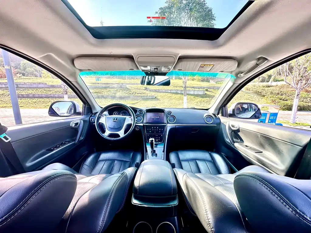 Luxgen Big 7 SUV 2017 — фото 29
