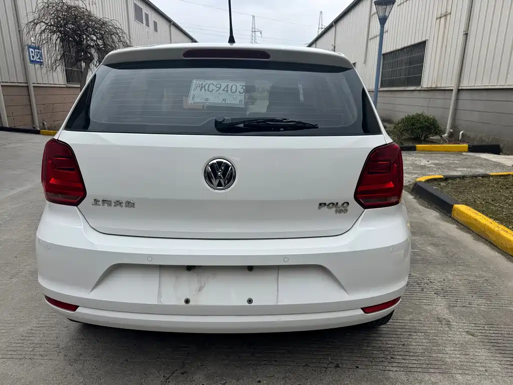 Volkswagen Polo 2016 — фото 10