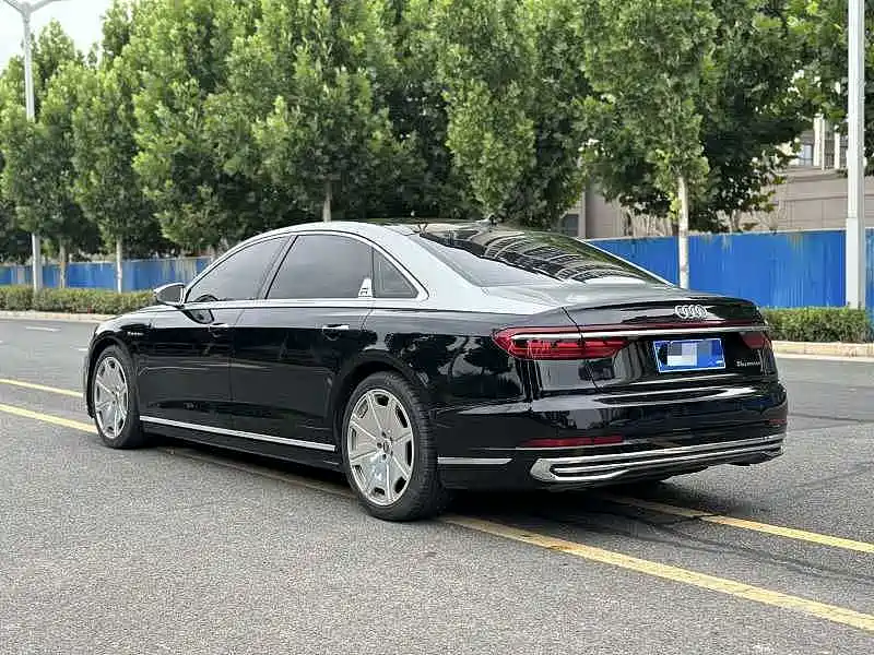 Audi A8 2023