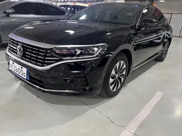 Volkswagen Passat 2023