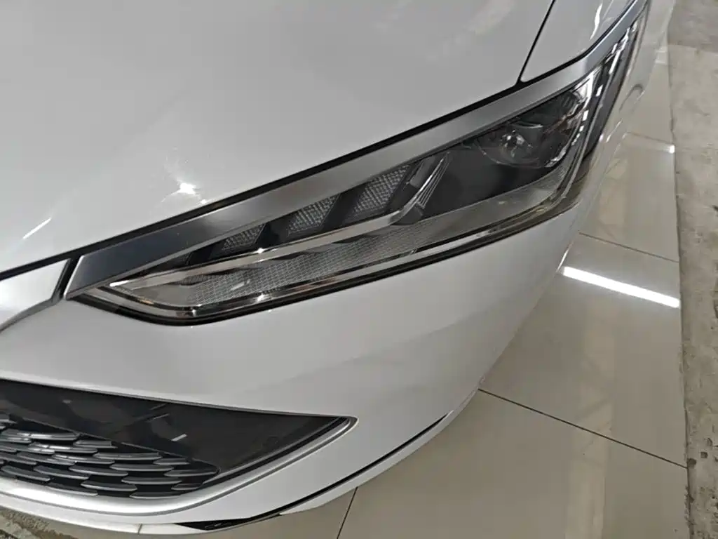 BYD Qin PLUS 2023 — фото 24
