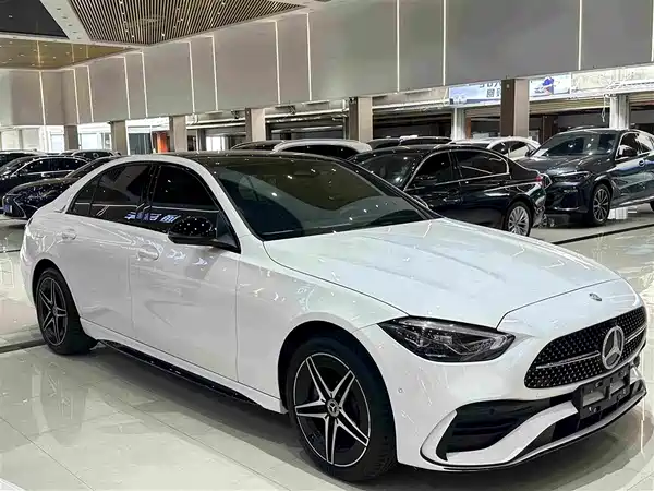 Mercedes-Benz C-Class 2024