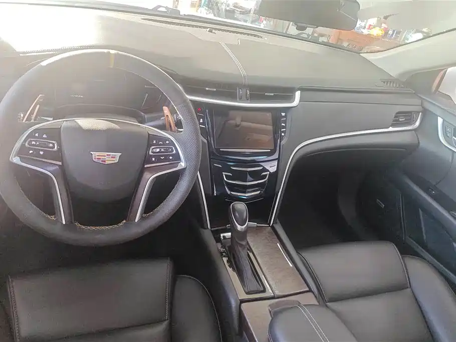 Cadillac XTS 2019 — фото 12