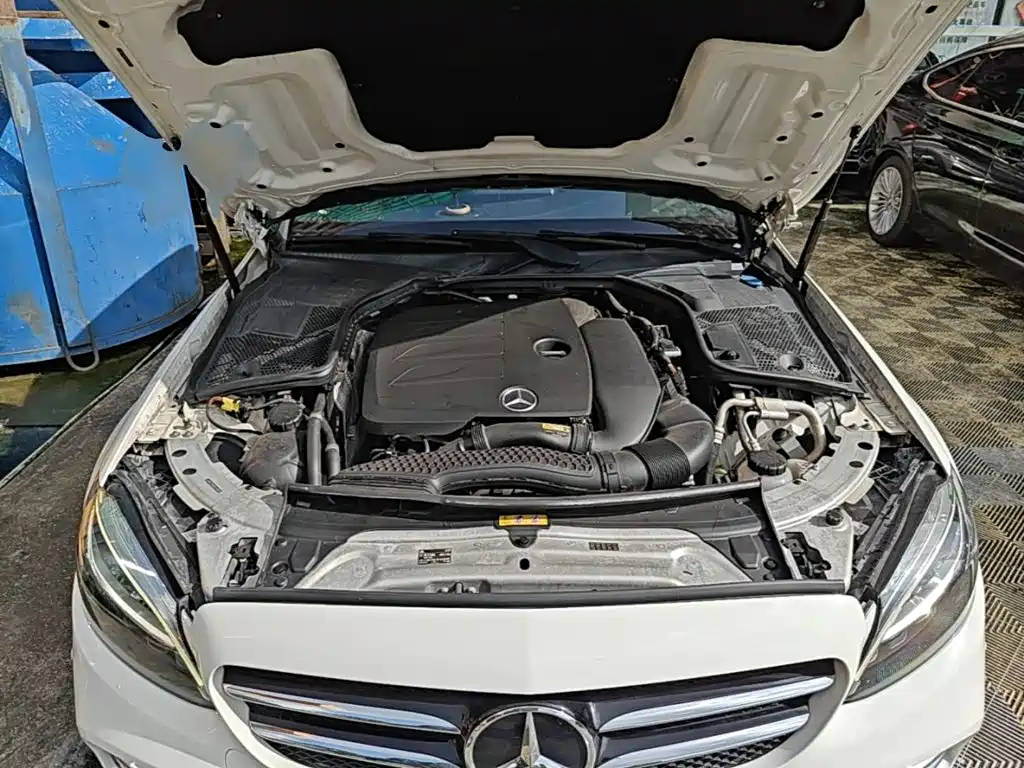 Mercedes-Benz C-Class 2019 — фото 20
