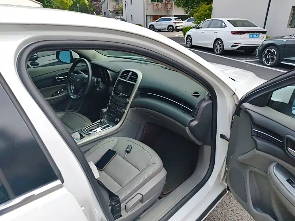 Chevrolet Malibu 2015 — фото 20