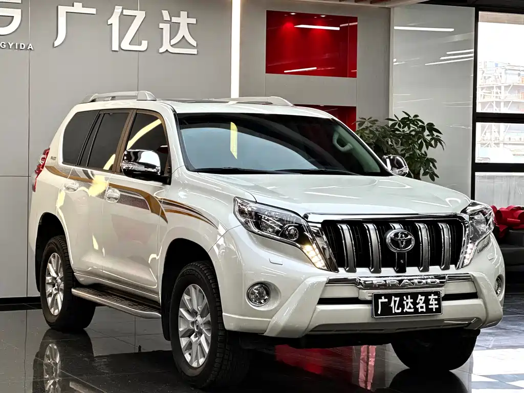 Toyota Prado 2017 — фото 3