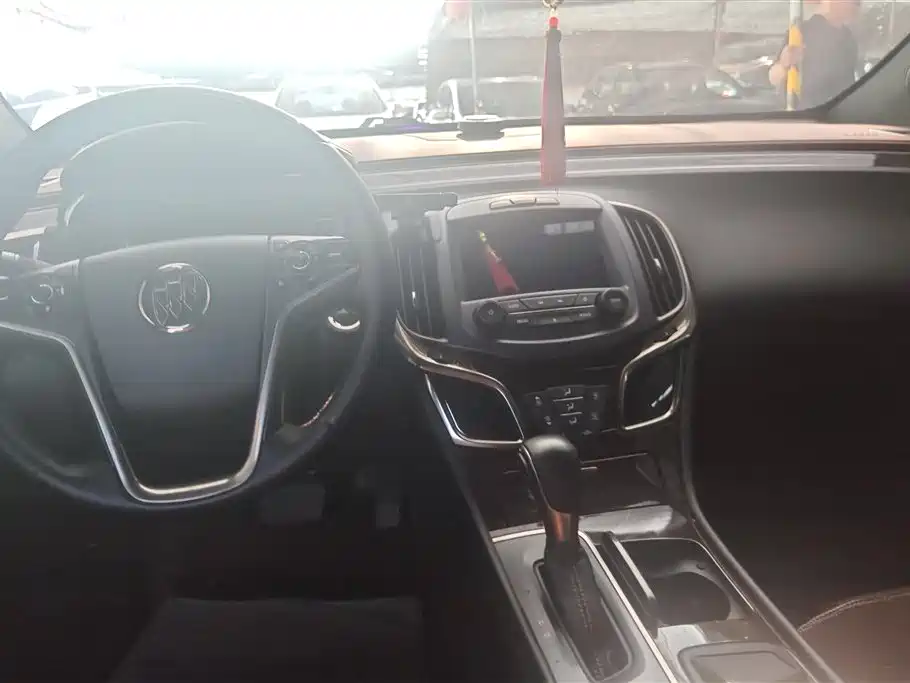 Buick LaCrosse 2016 — фото 12