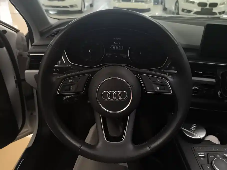 Audi A4L 2020 — фото 15