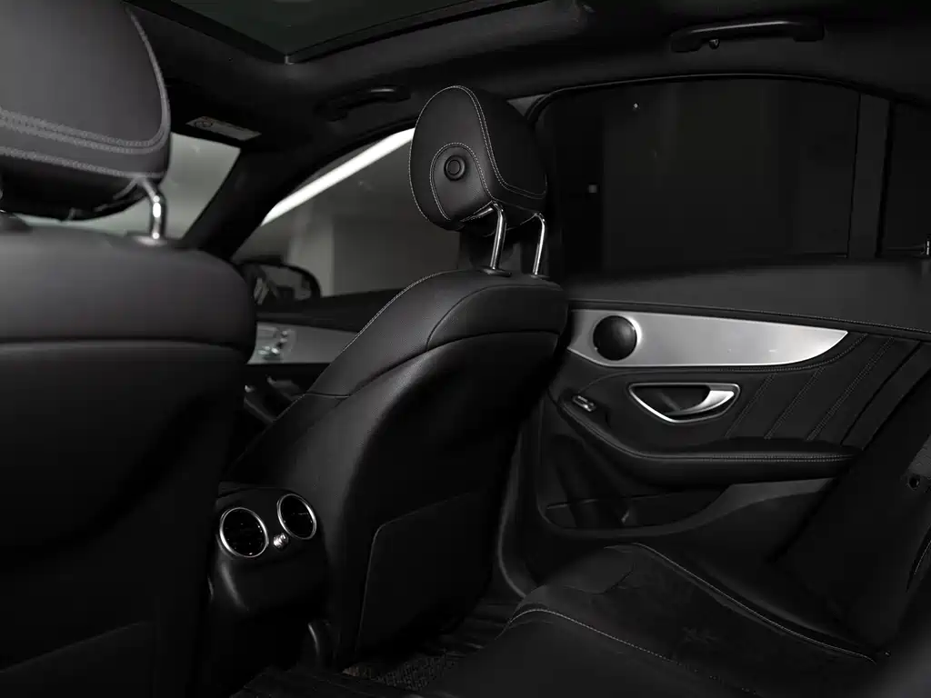 Mercedes-Benz C-Class AMG 2020 — фото 15