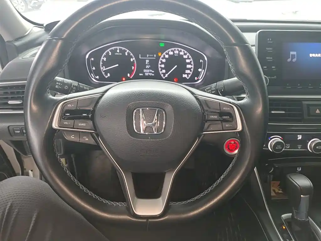 Honda Inspire 2021 — фото 11