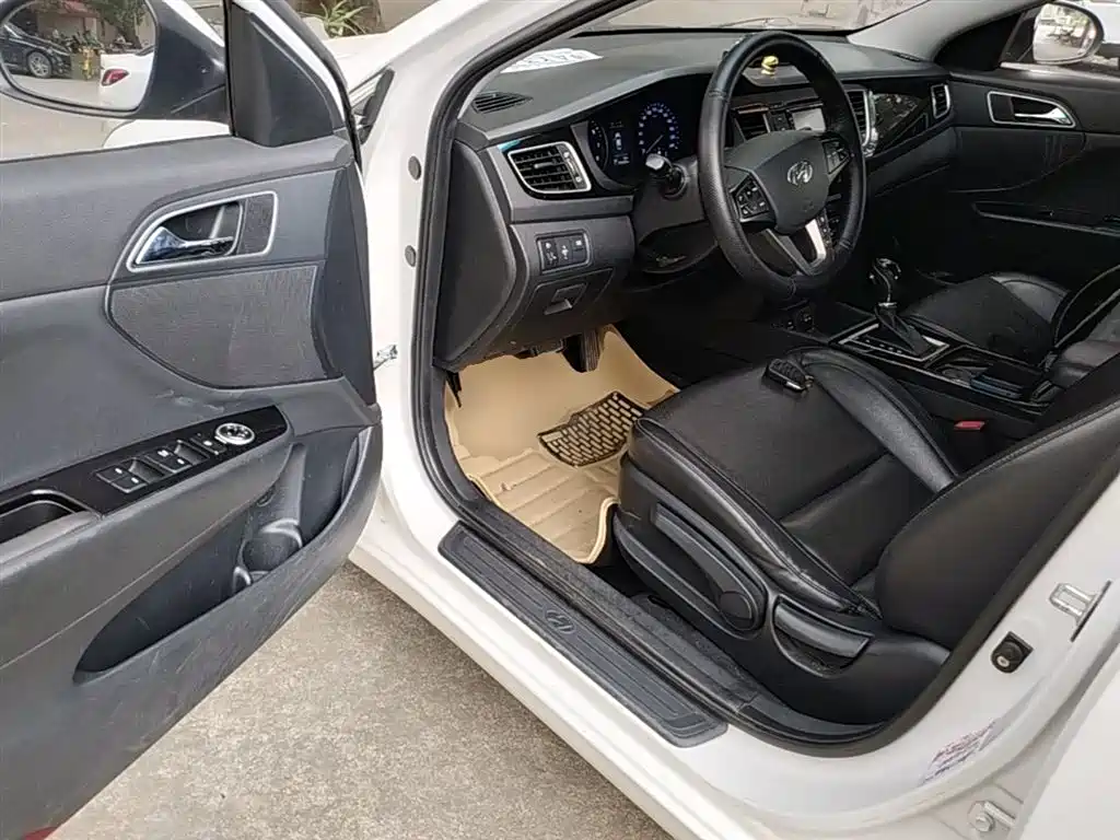 Hyundai Mistra 2016 — фото 16