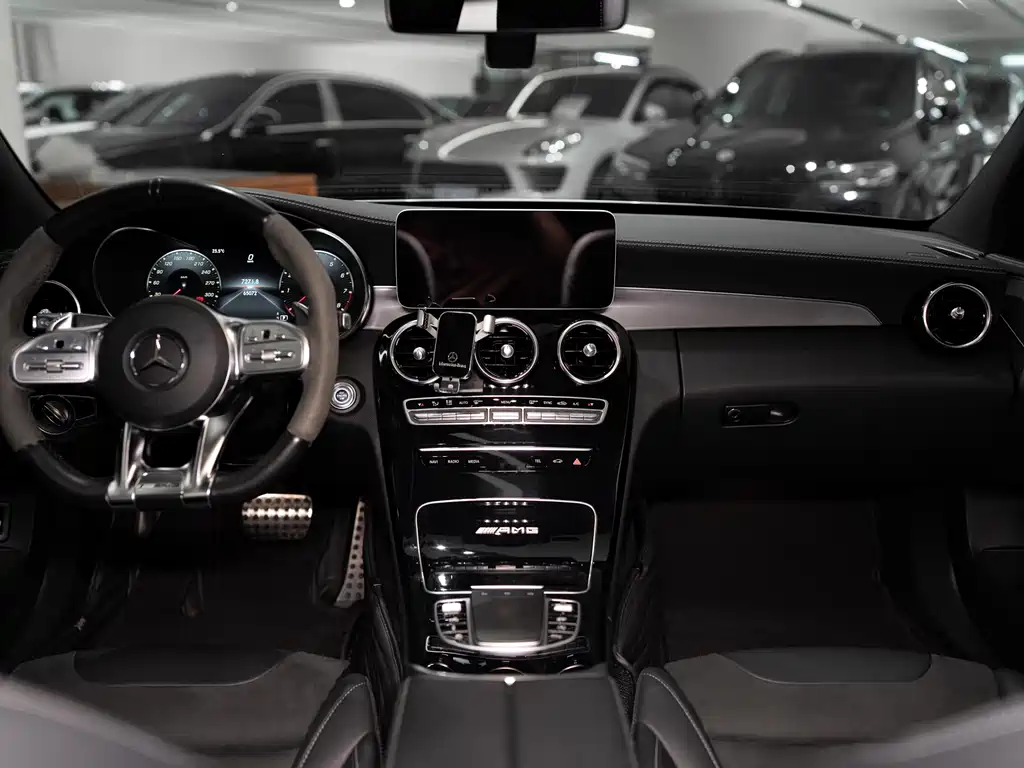 Mercedes-Benz C-Class AMG 2020 — фото 16