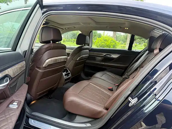 BMW 7 Series 2019