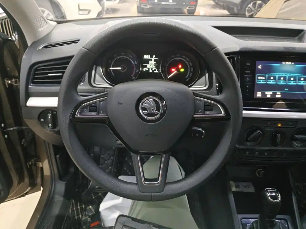 Skoda Kamiq 2021 — фото 11
