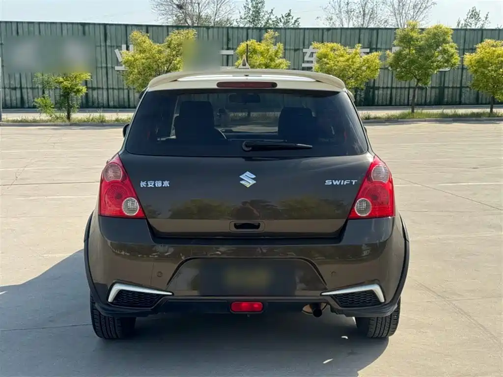 Suzuki Swift 2018 — фото 9