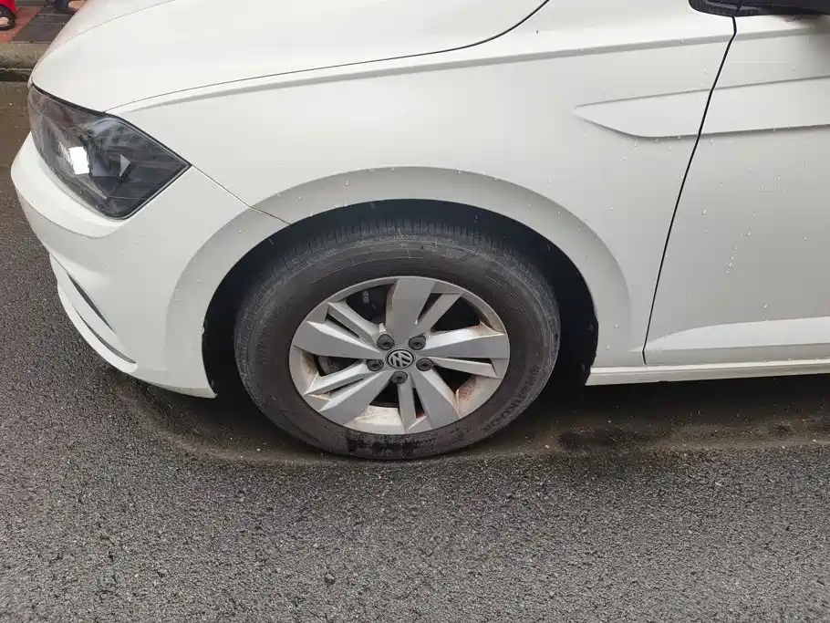 Volkswagen Polo 2021