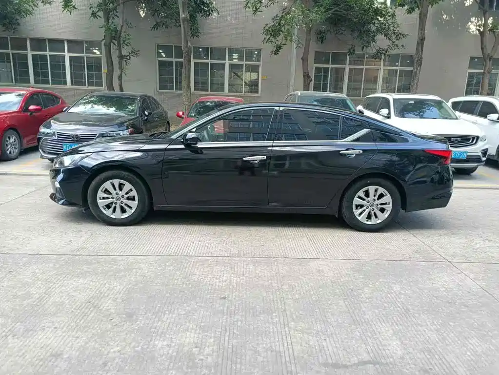 Nissan Teana 2021