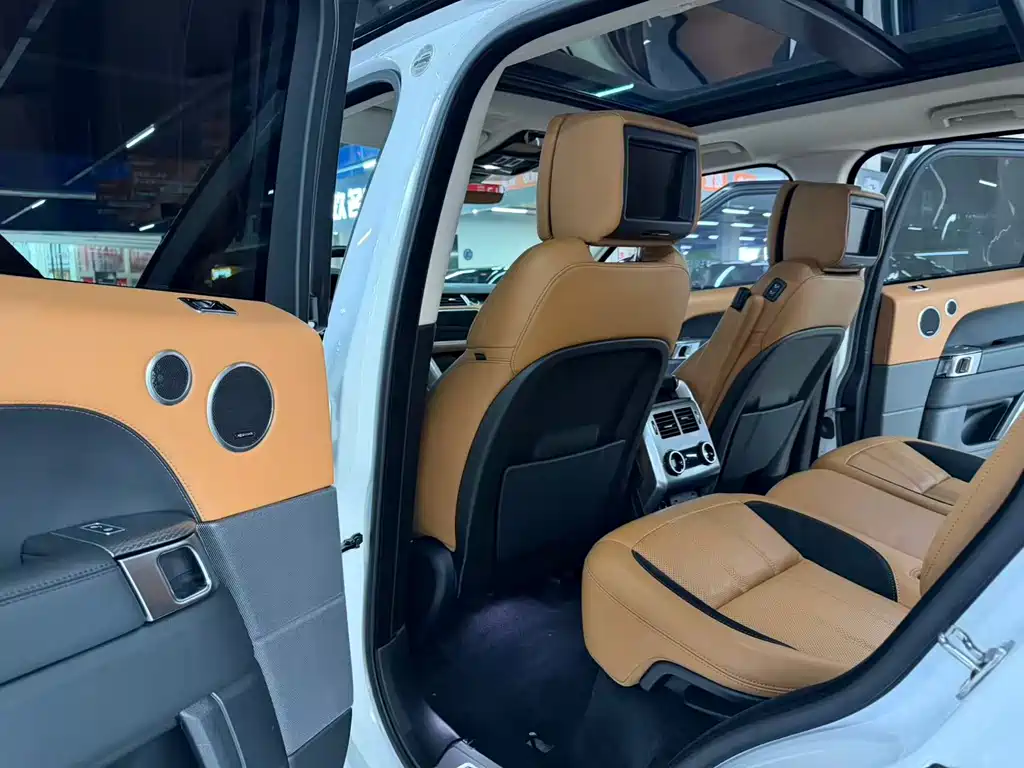 Land Rover Sport 2020 — фото 15