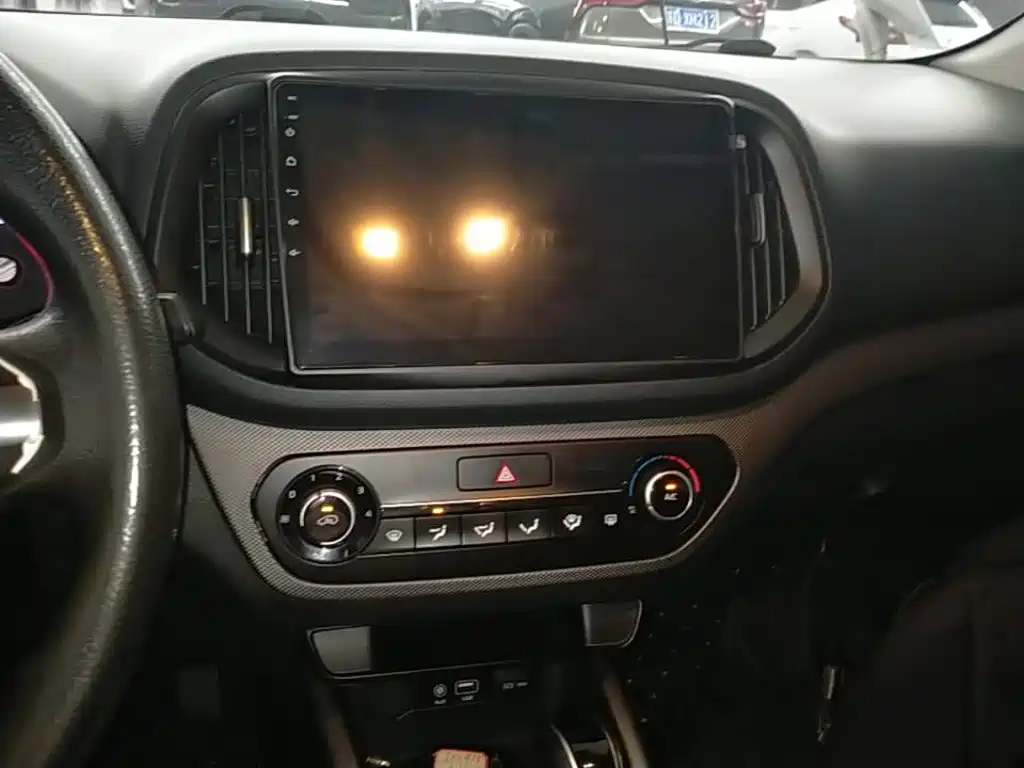 Kia KX3 Proud Running 2017 — фото 13