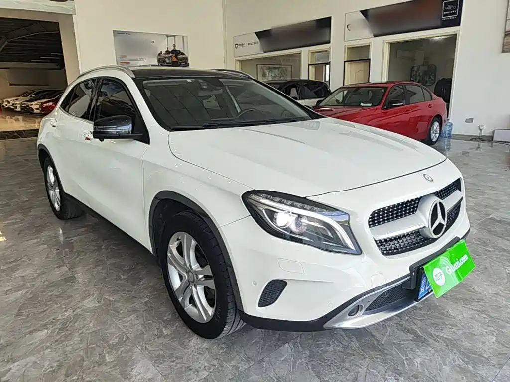 Mercedes-Benz GLA 2015 — фото 22
