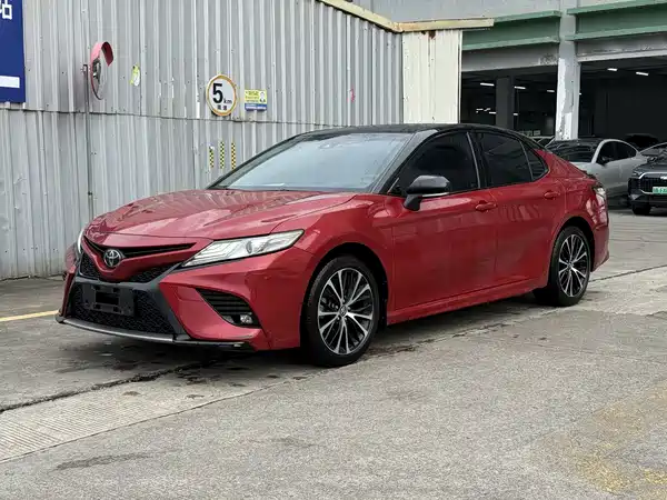 Toyota Camry 2018