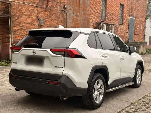 Toyota RAV4 2023