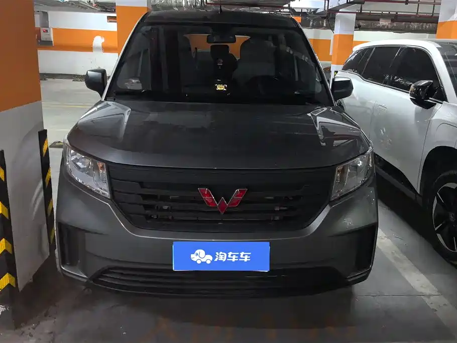 Wuling Hongguang PLUS 2021 — фото 2