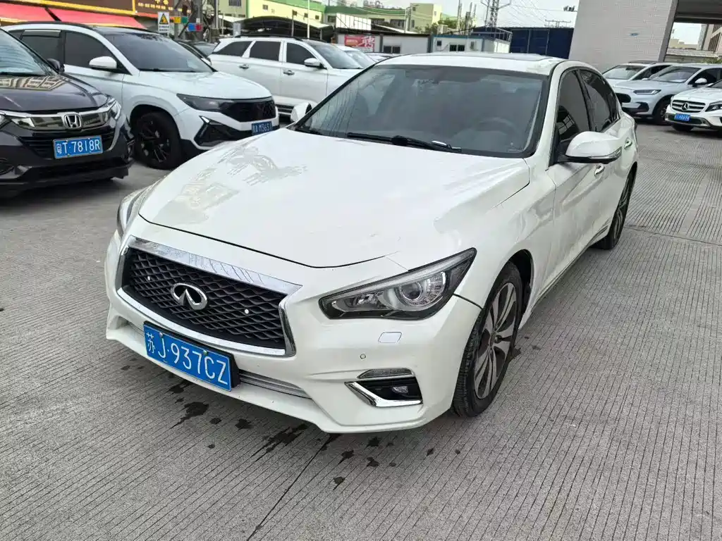 Infiniti Q50L 2018