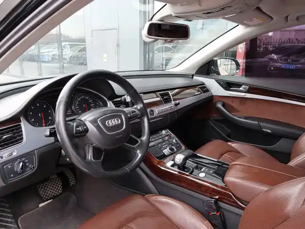 Audi A8 2016