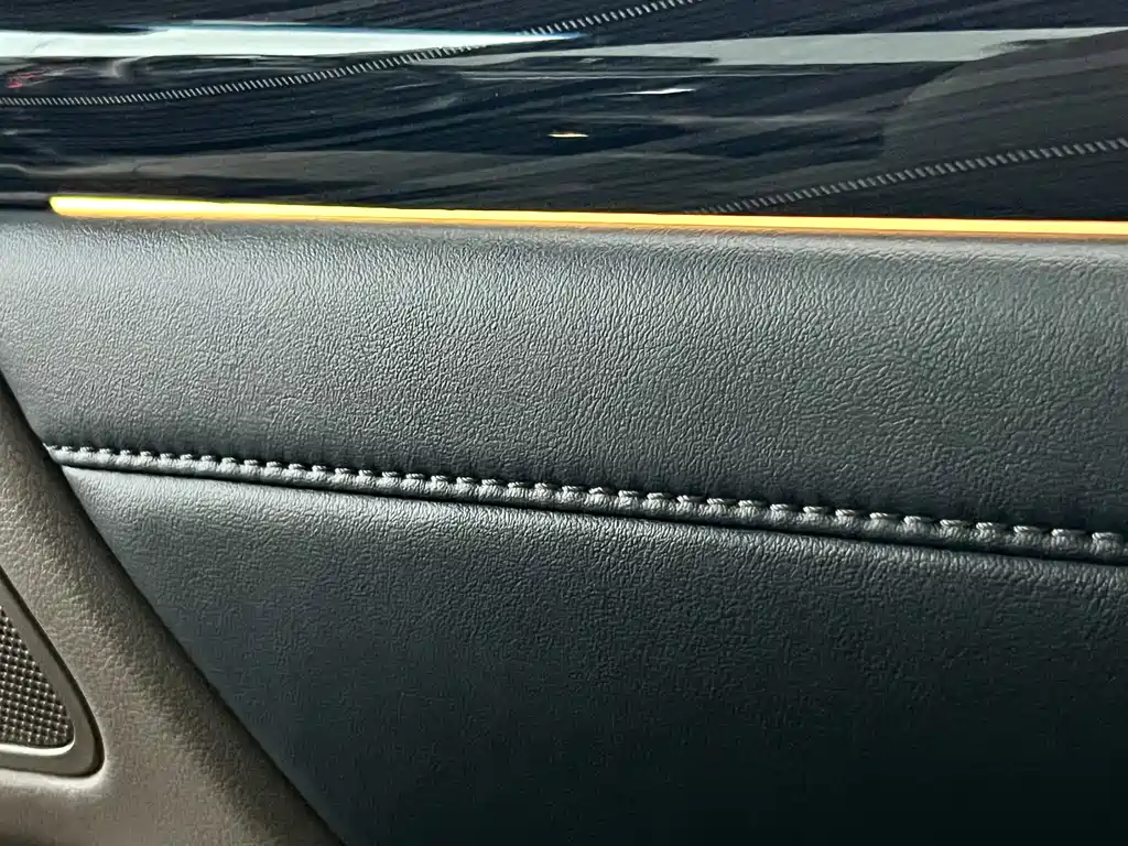 Lexus ES 2022 — фото 16