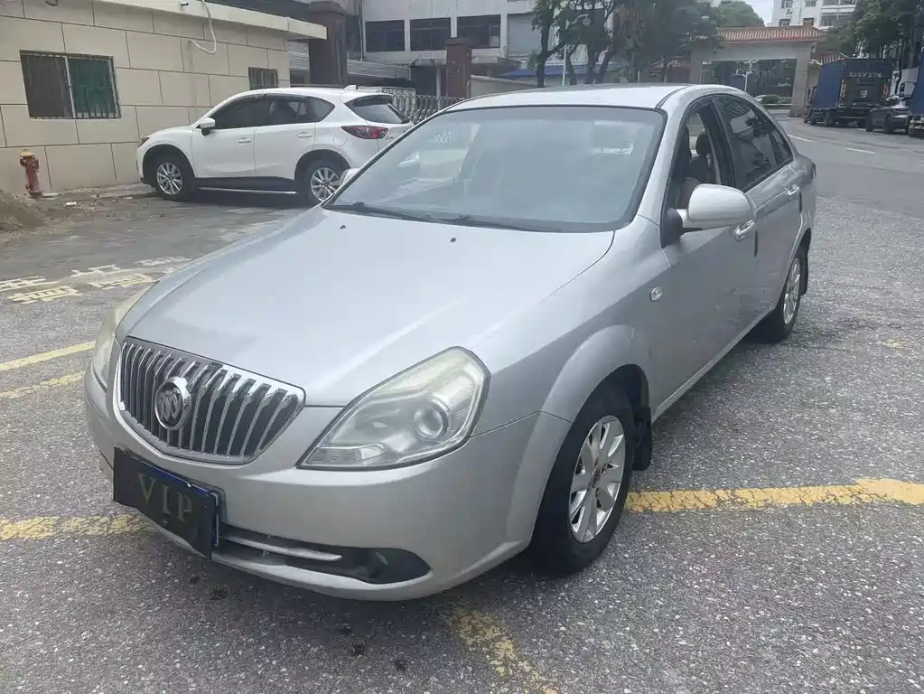 Buick Excelle 2013