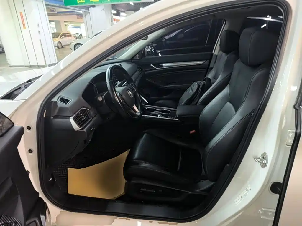 Honda Accord 2021 — фото 15