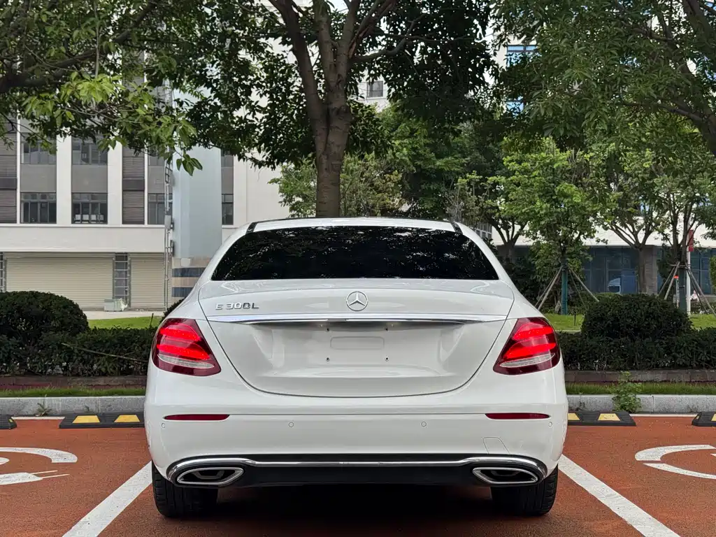 Mercedes-Benz E-Class 2018 — фото 8