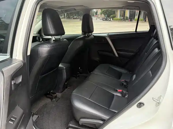 Toyota RAV4 2016