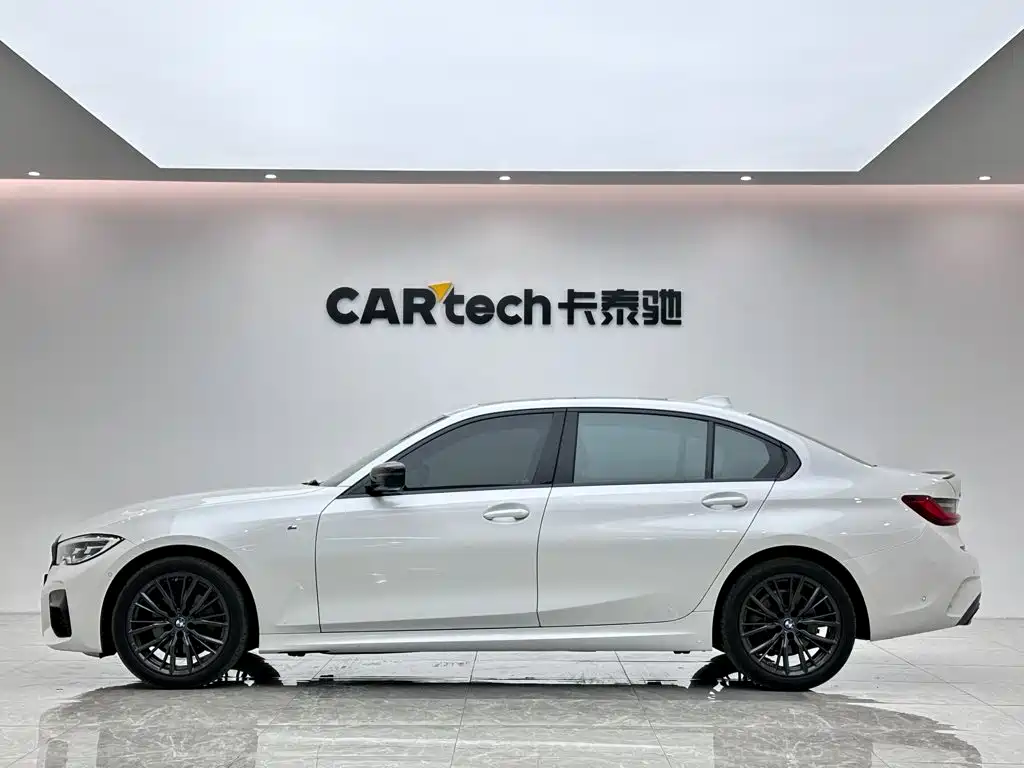 BMW 3 Series 2021