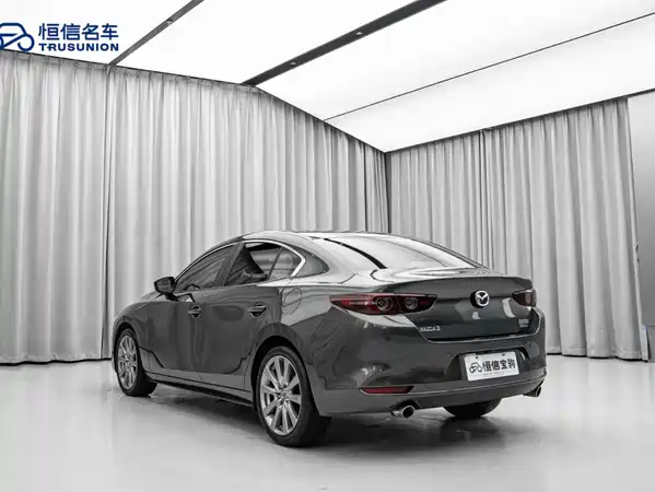Mazda 3 Axela 2020